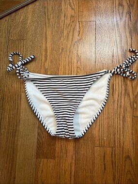 Xhilaration White Bikini Bottom with Navy Trim